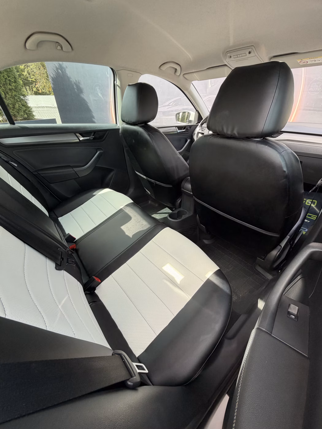 Skoda Rapid фото 10