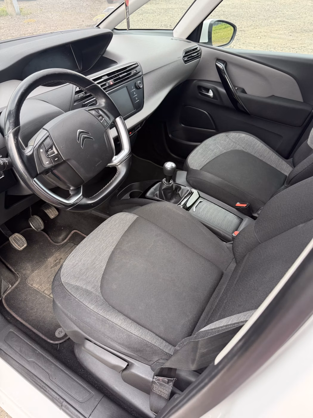 Citroen C4 Picasso фото 10