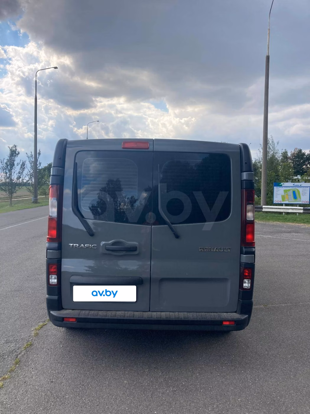 Renault Trafic фото 6