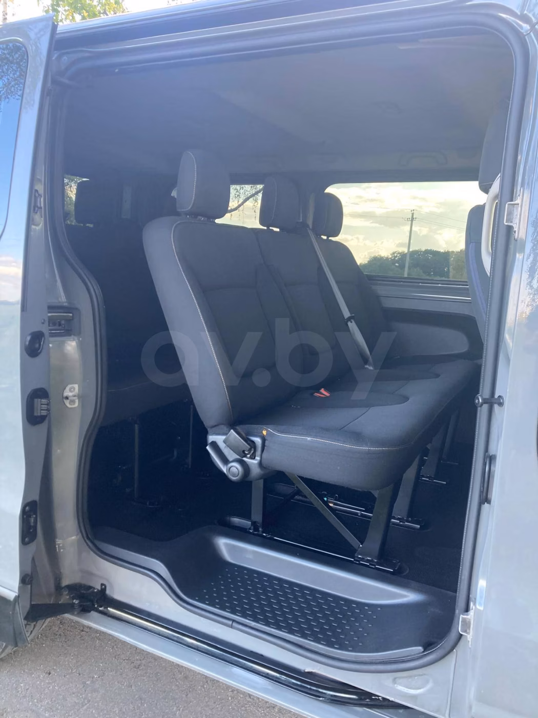Renault Trafic фото 9