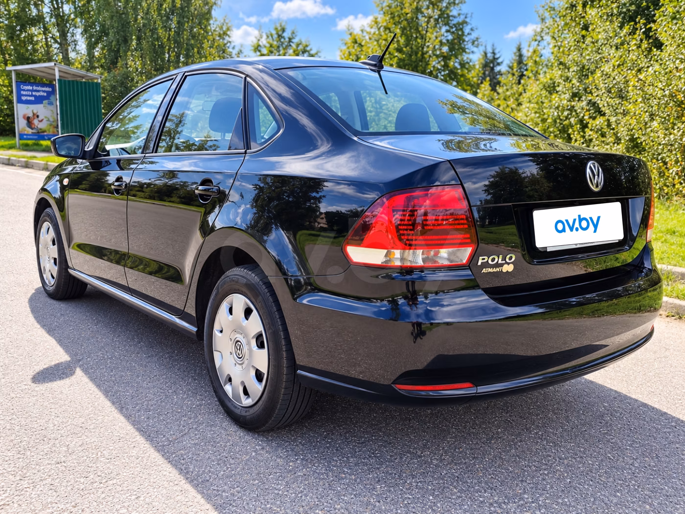 Volkswagen Polo Sedan фото 3