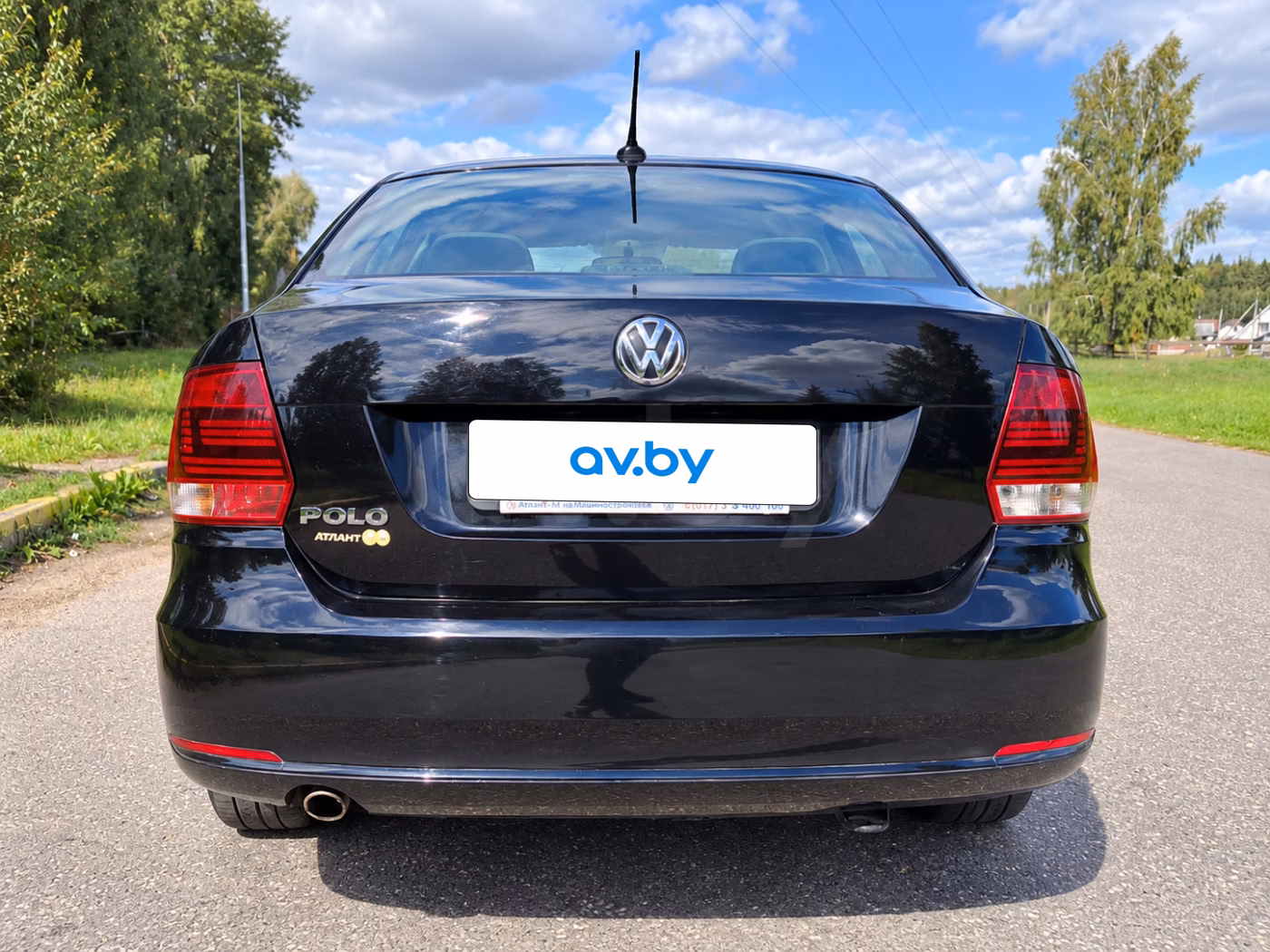 Volkswagen Polo Sedan фото 4