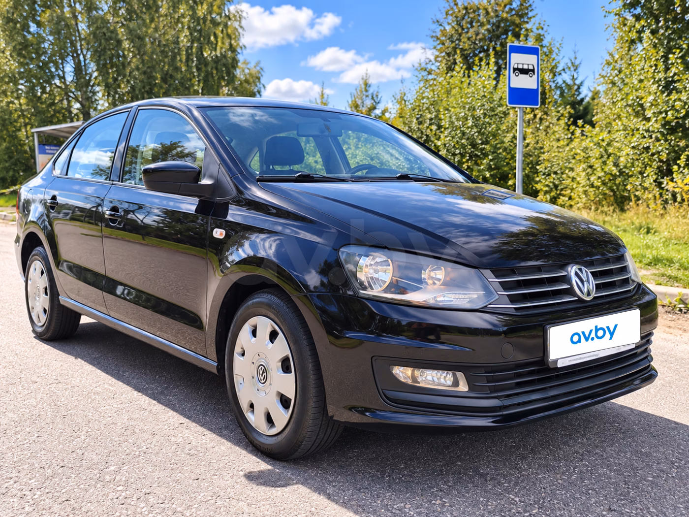 Volkswagen Polo Sedan фото 6
