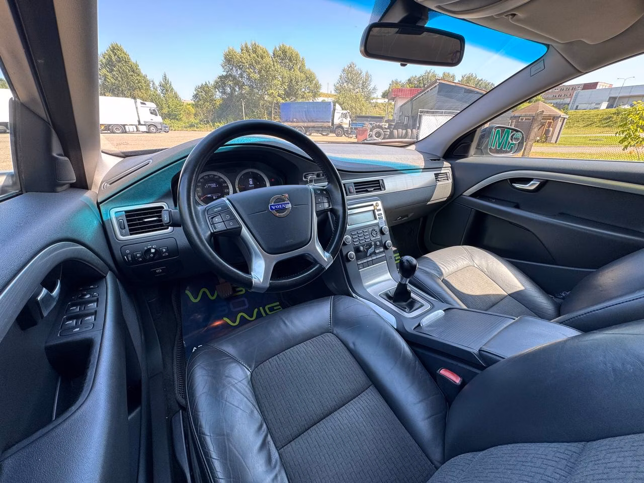 Volvo V70 фото 10