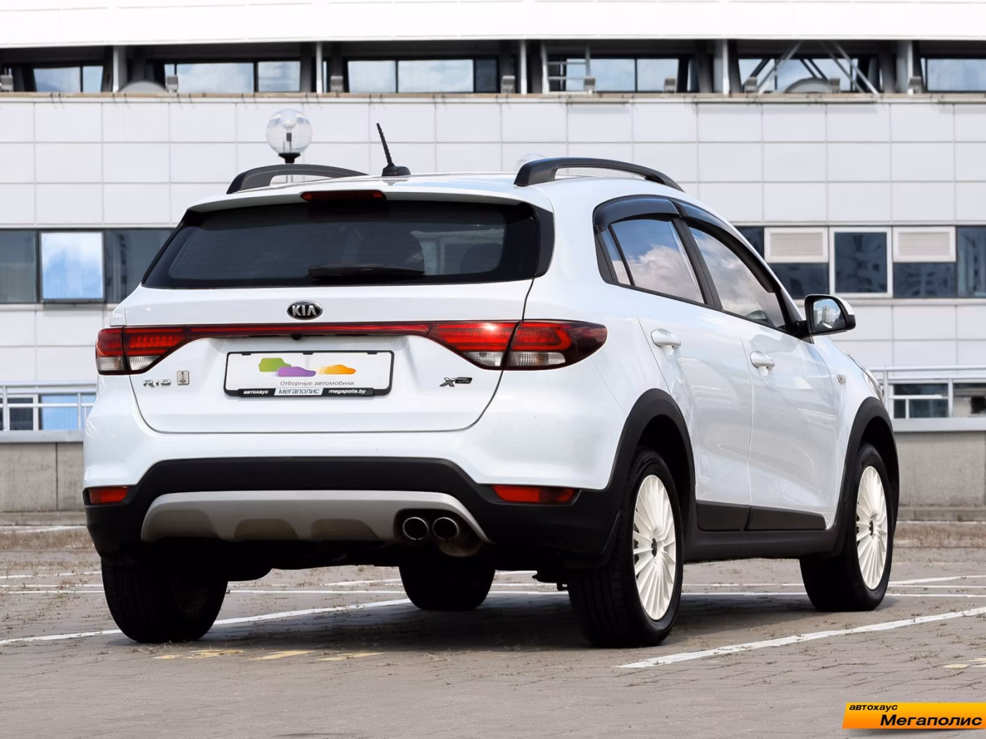 Kia Rio X (X-Line) фото 5