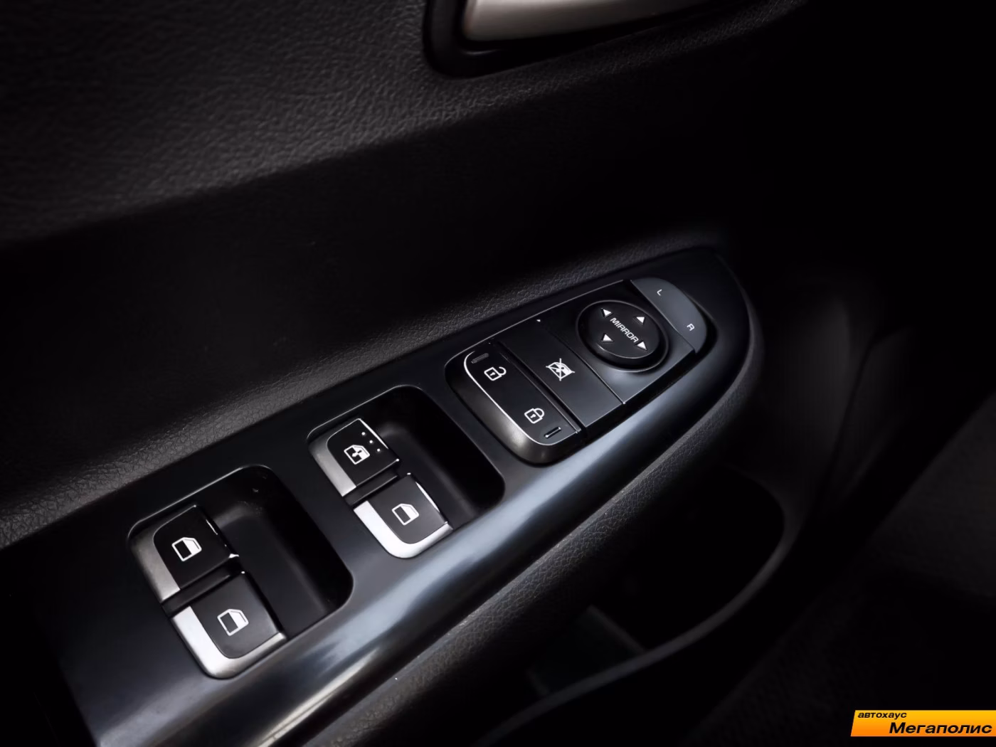 Kia Rio X (X-Line) фото 12