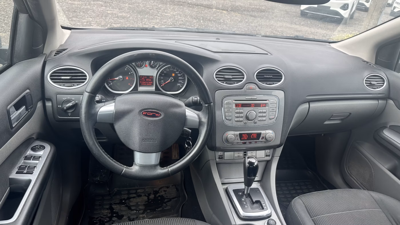 Ford Focus фото 21
