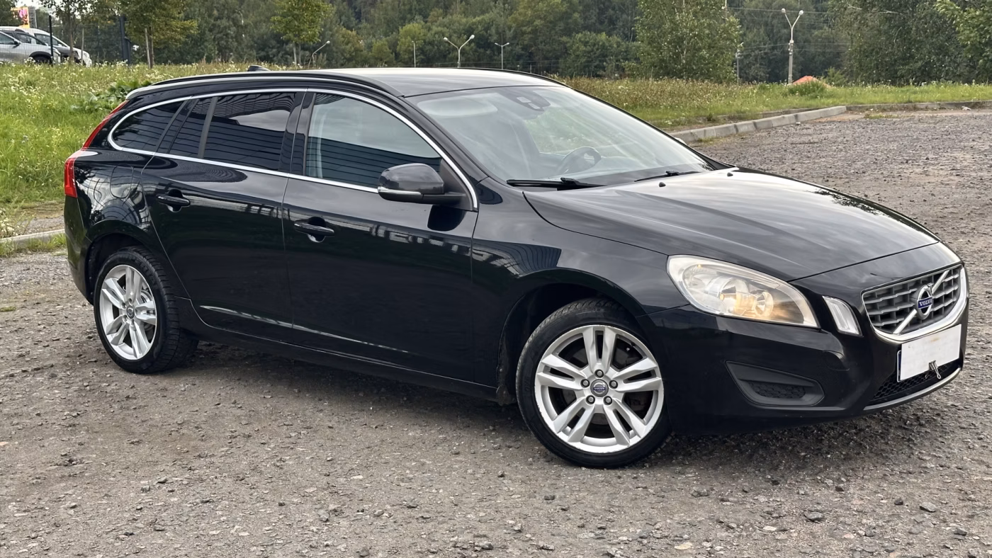Volvo V60 фото 5