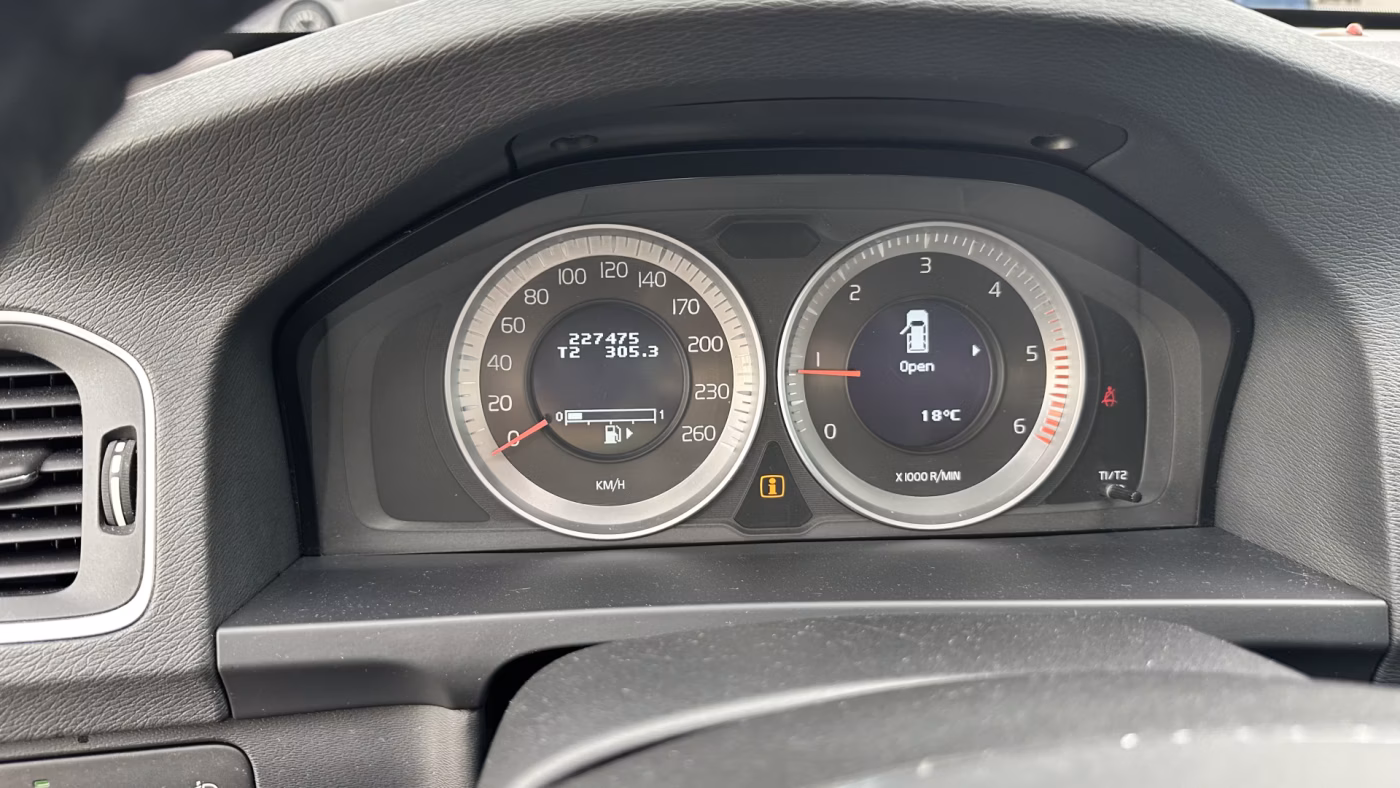Volvo V60 фото 19