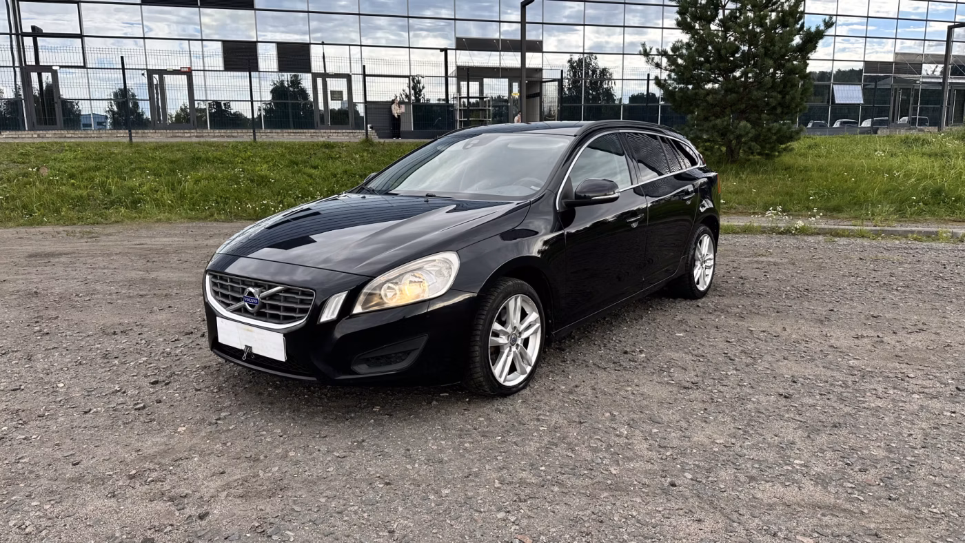 Volvo V60 фото 27
