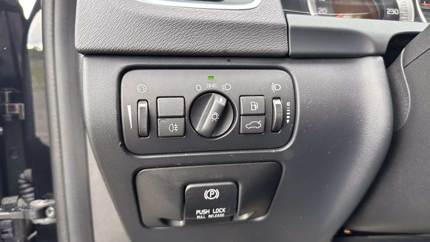 Volvo V60 фото 29