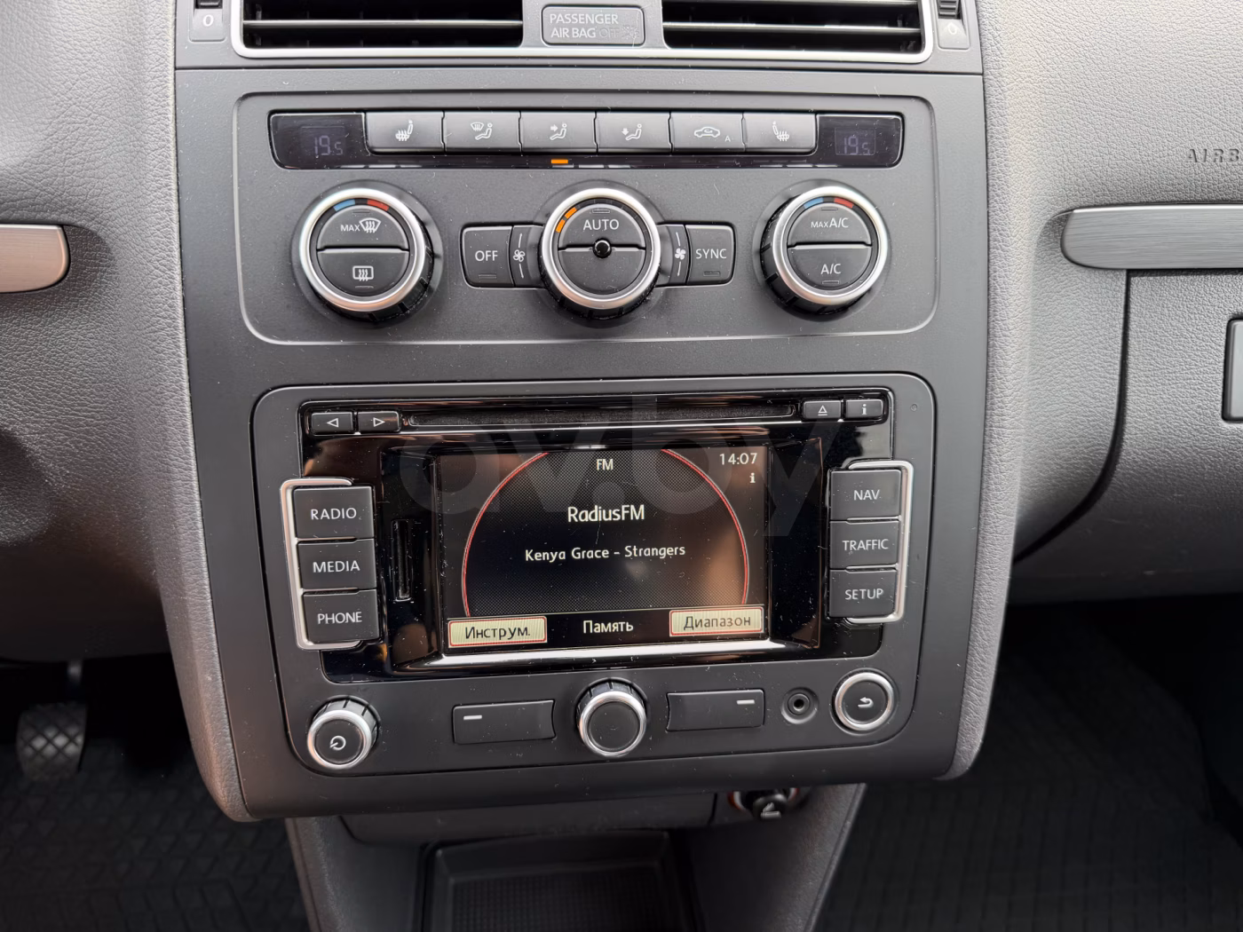 Volkswagen Touran фото 19