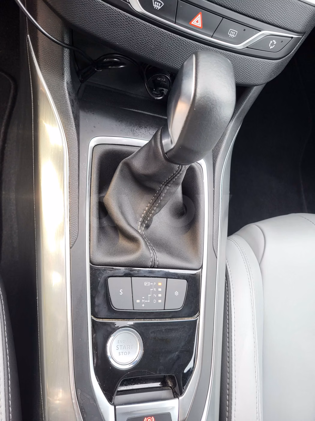Peugeot 308 фото 14