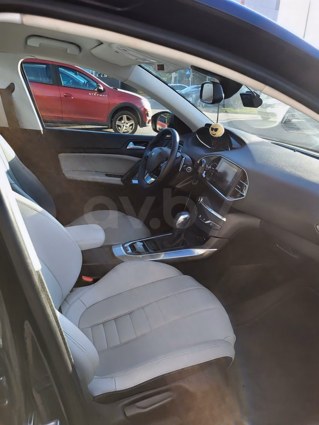 Peugeot 308 фото 20