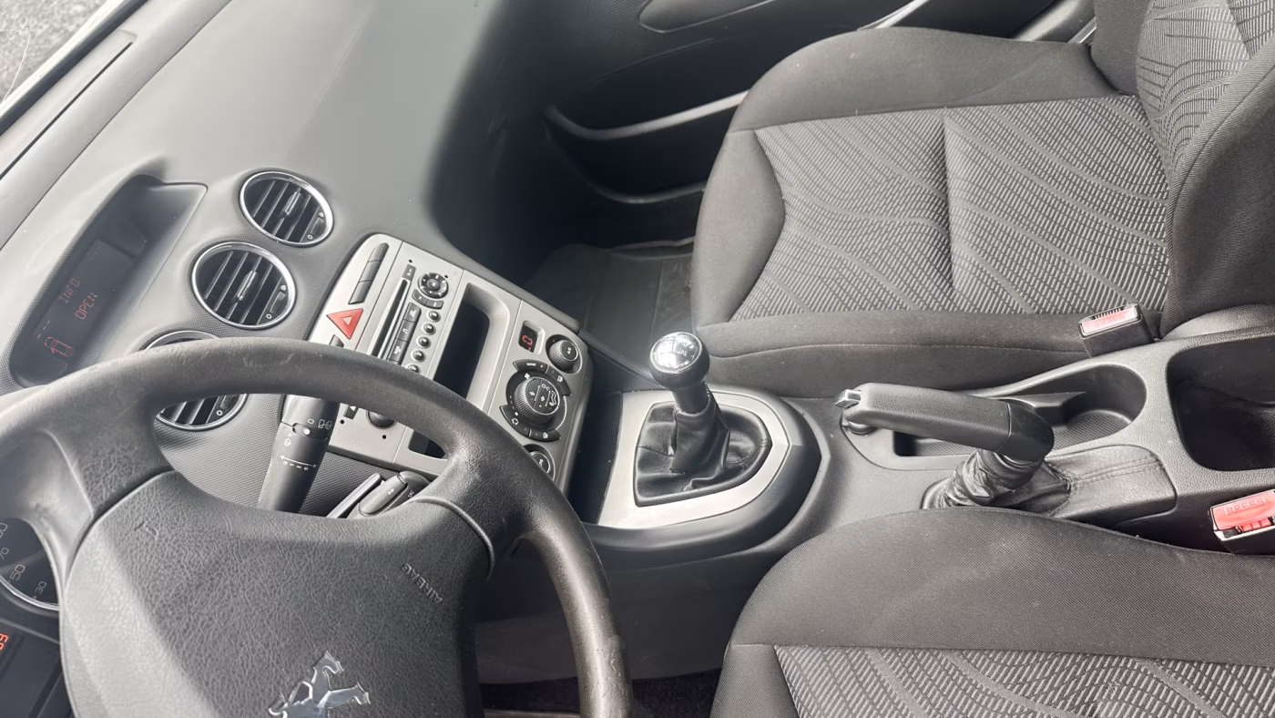 Peugeot 308 фото 19