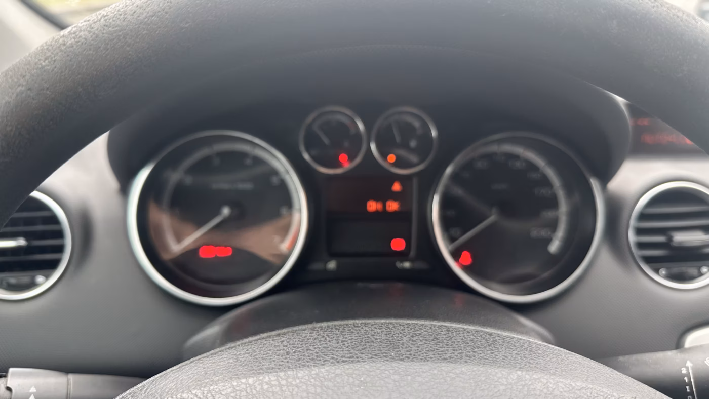 Peugeot 308 фото 20