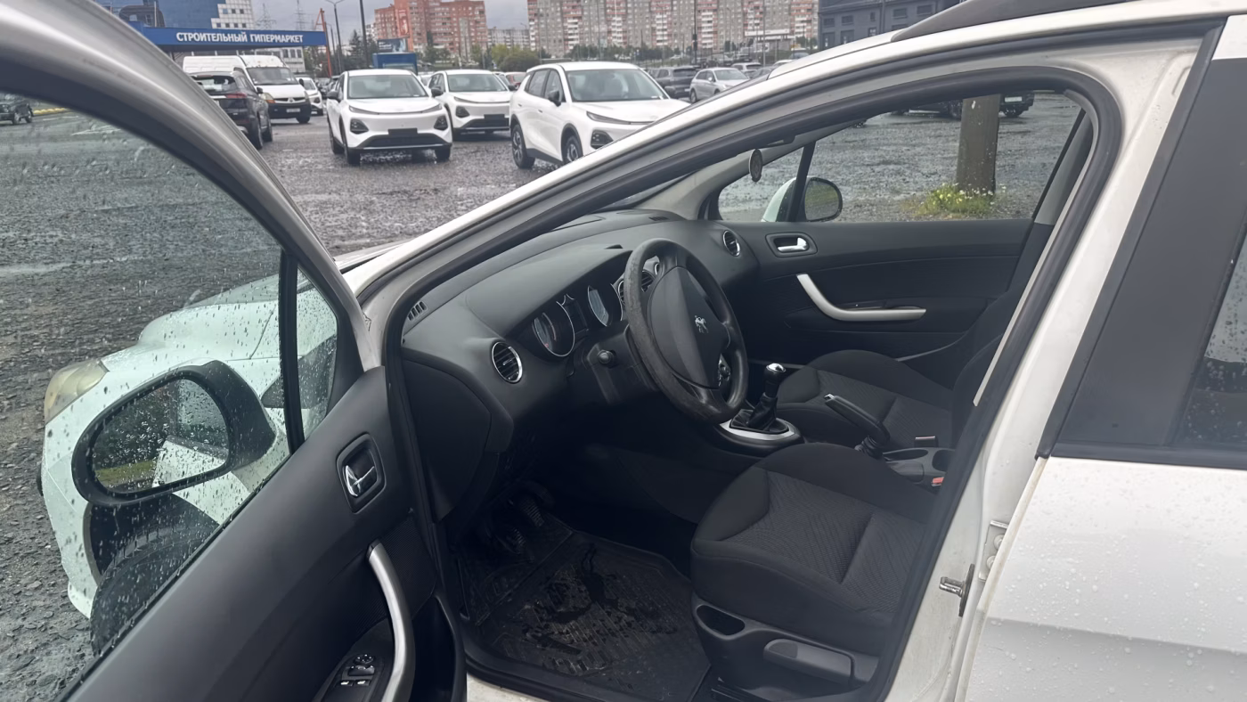 Peugeot 308 фото 16