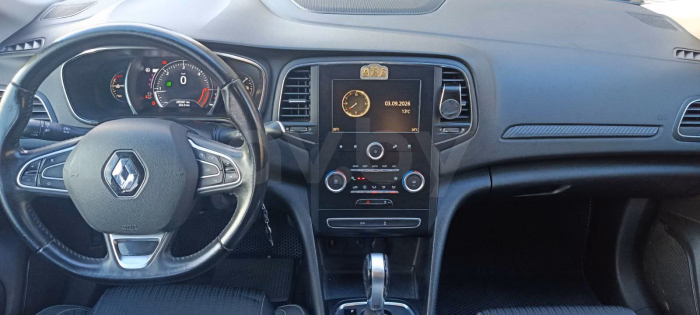 Renault Megane фото 7
