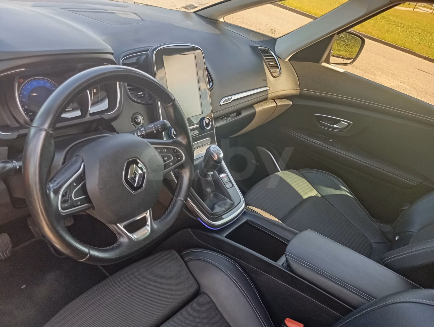 Renault Grand Scenic фото 9
