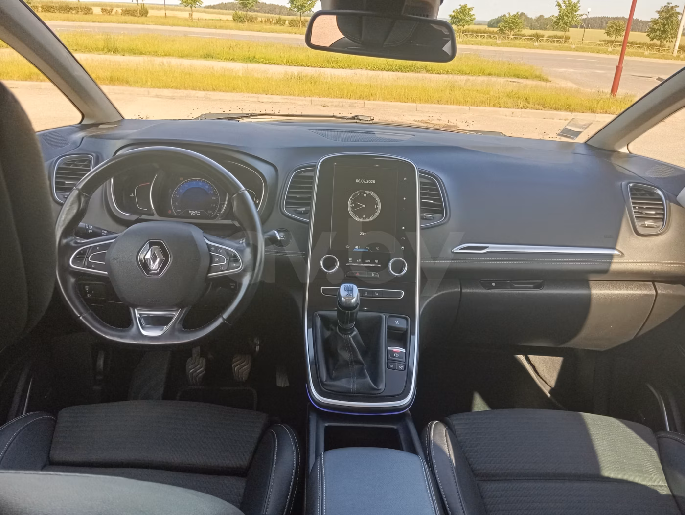 Renault Grand Scenic фото 10