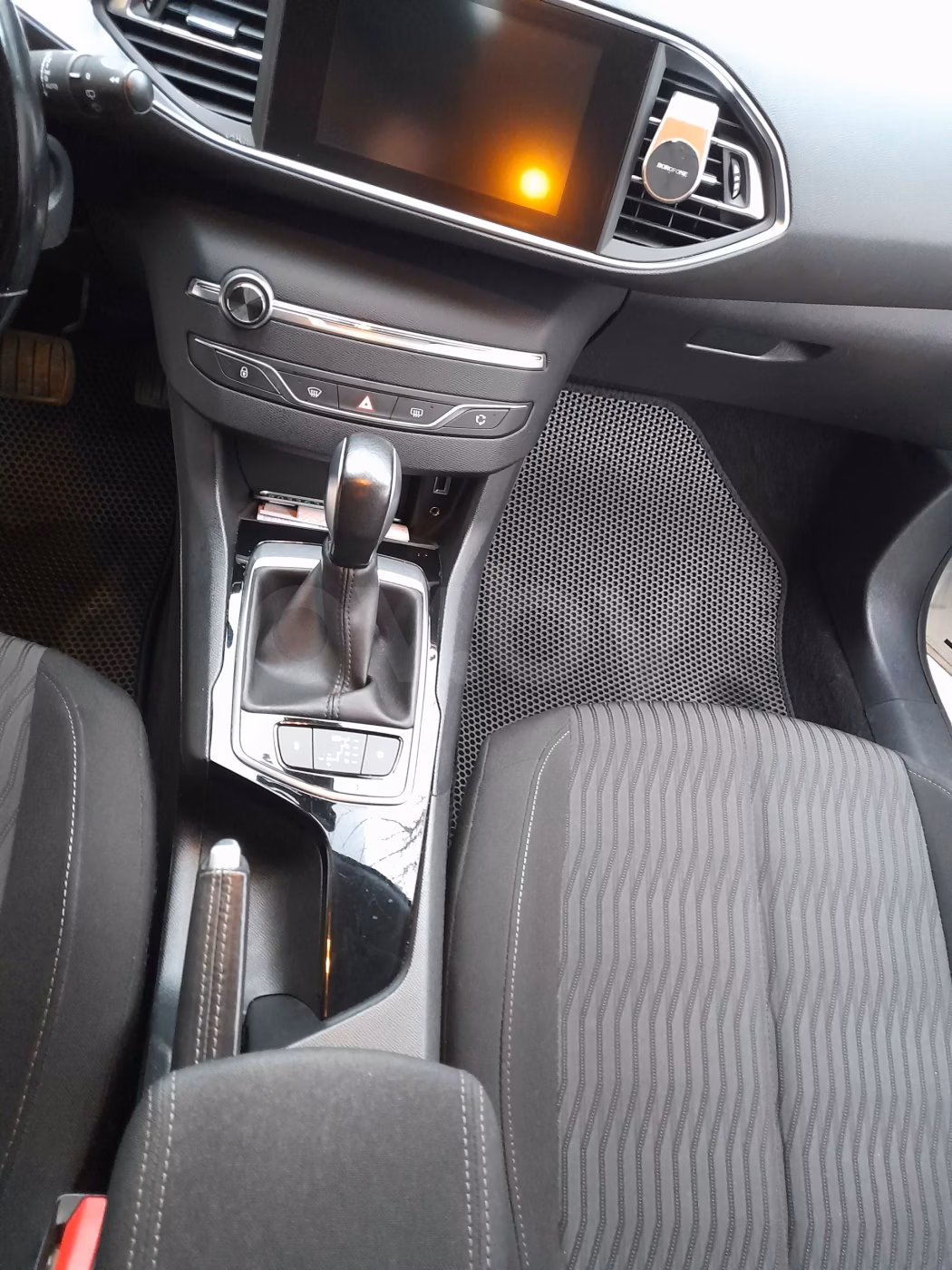 Peugeot 308 фото 20
