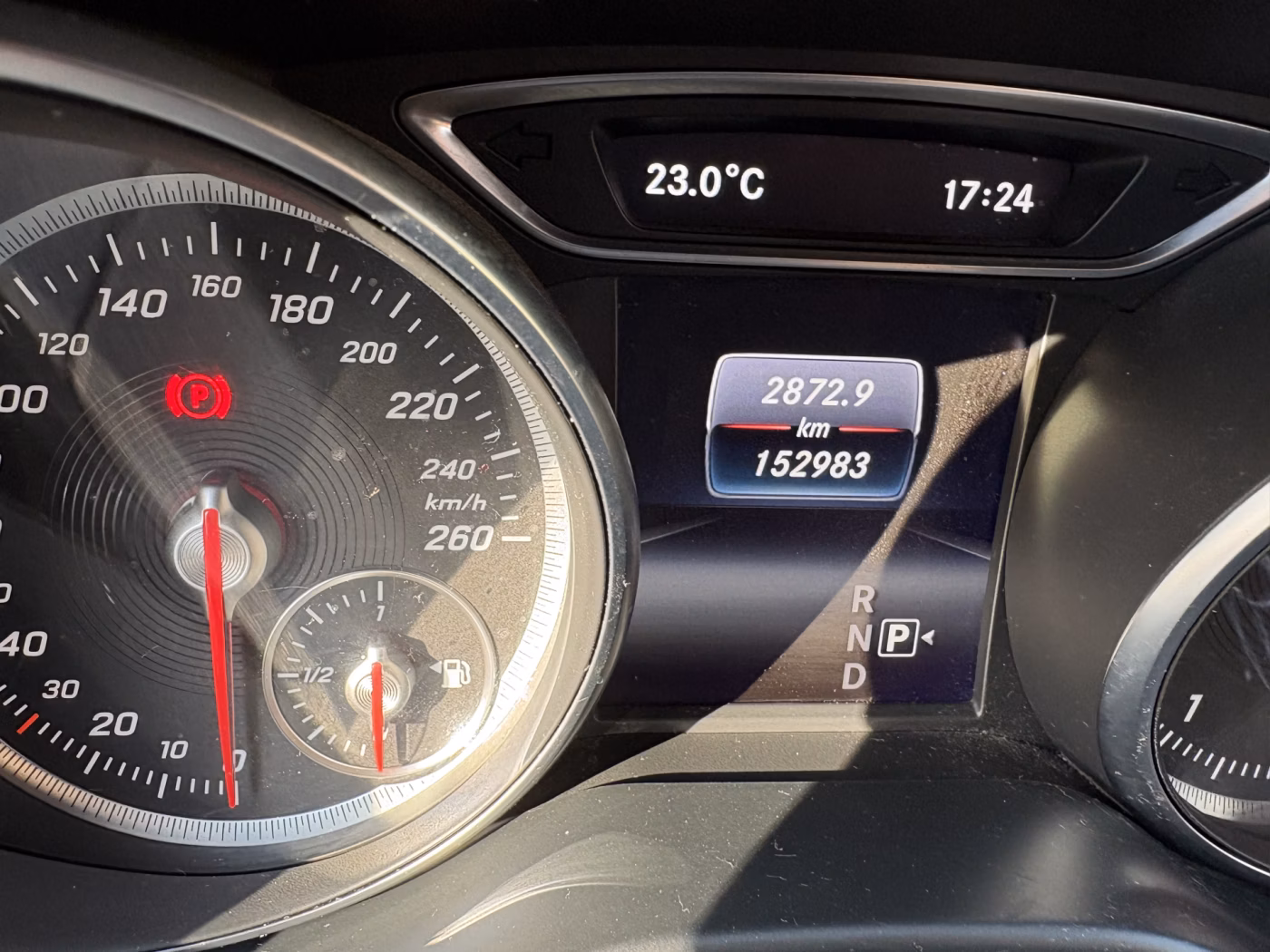 Mercedes-Benz CLA фото 17