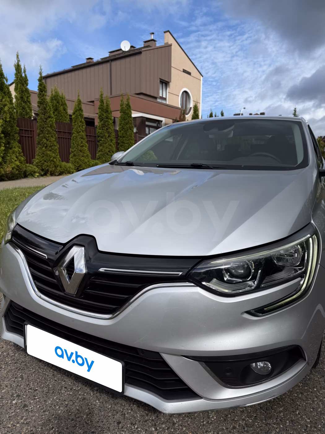 Renault Megane фото 7