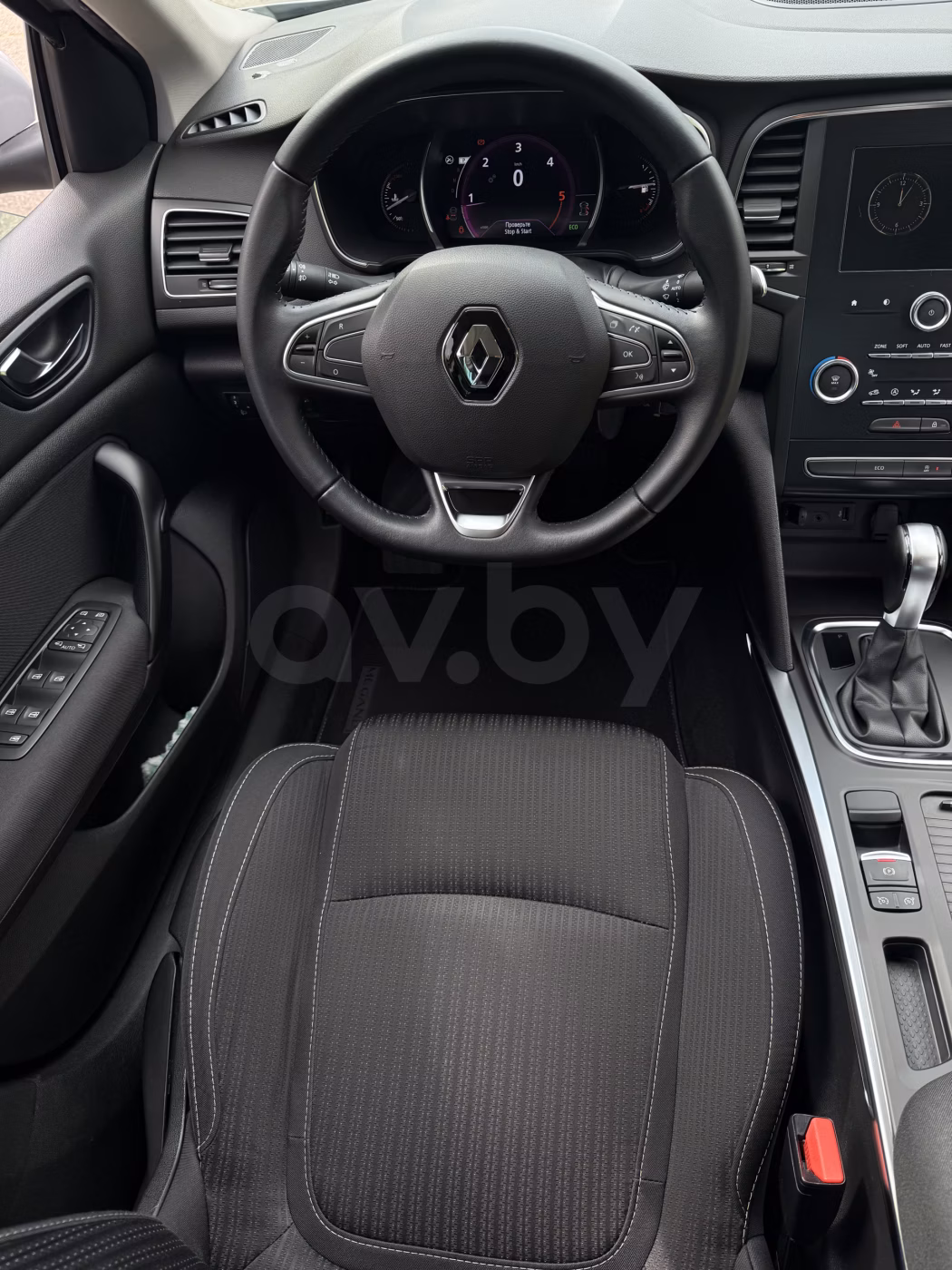 Renault Megane фото 15