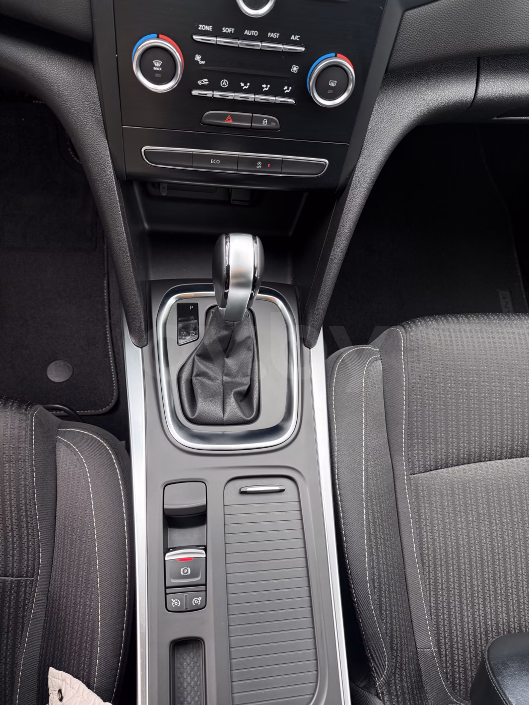 Renault Megane фото 16