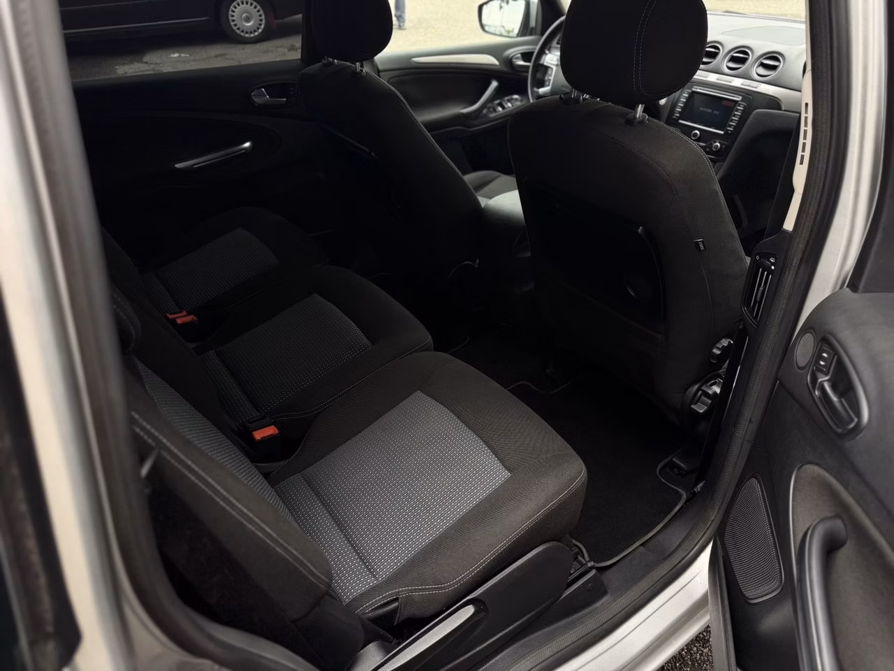 Ford Galaxy фото 12