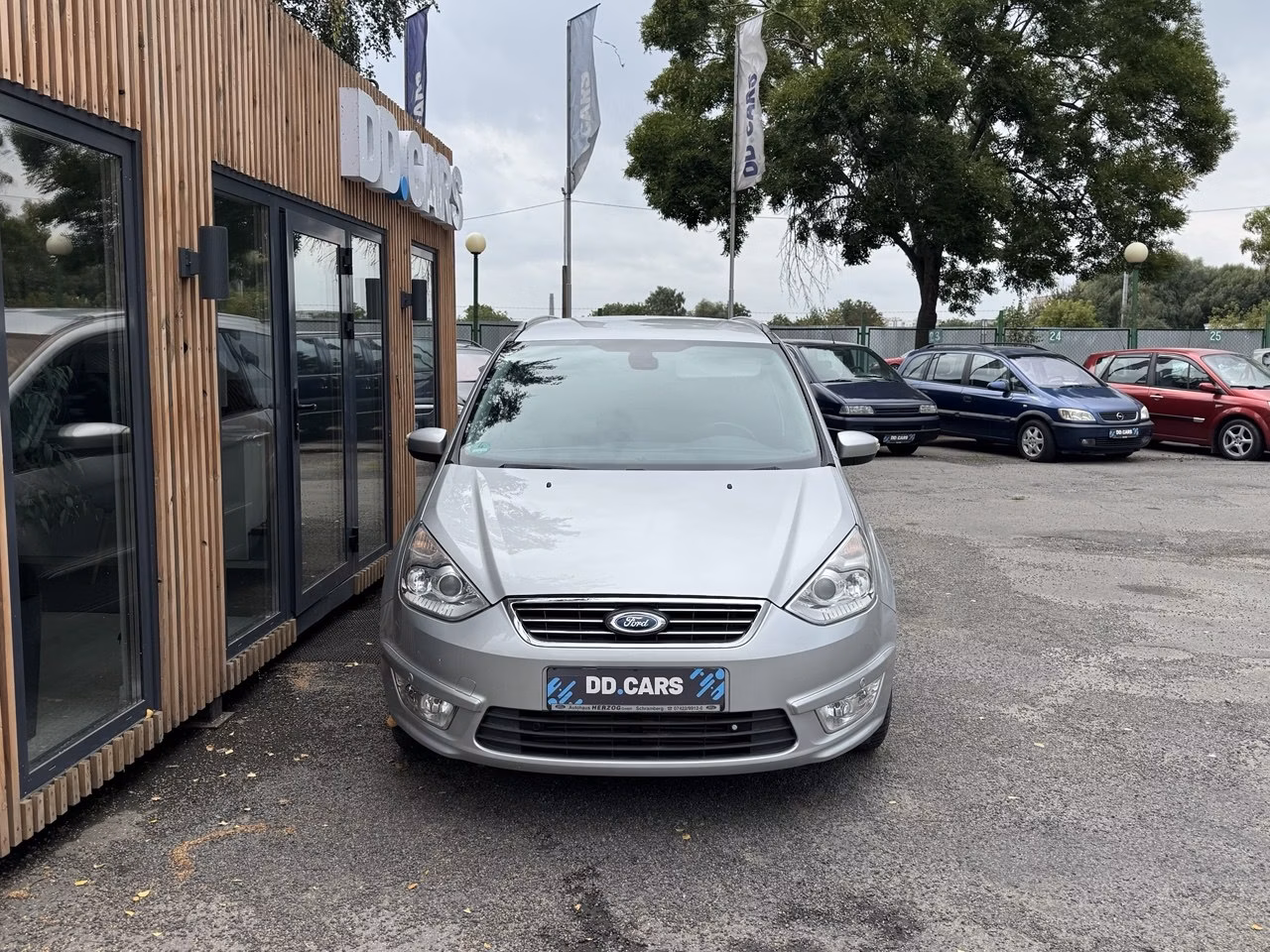 Ford Galaxy фото 2