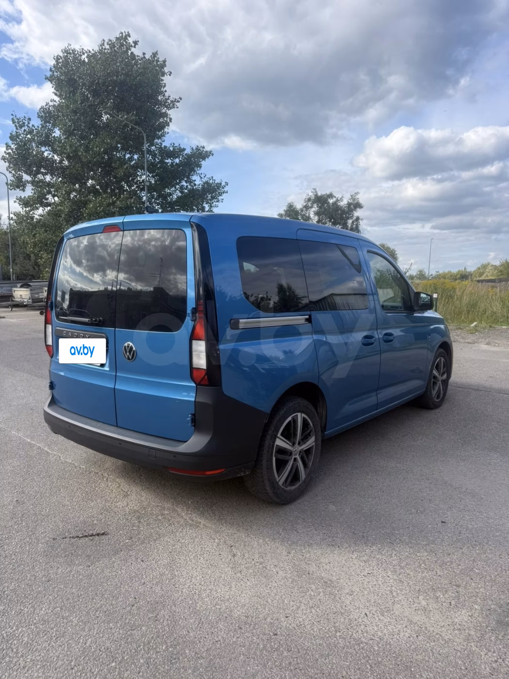 Volkswagen Caddy фото 8