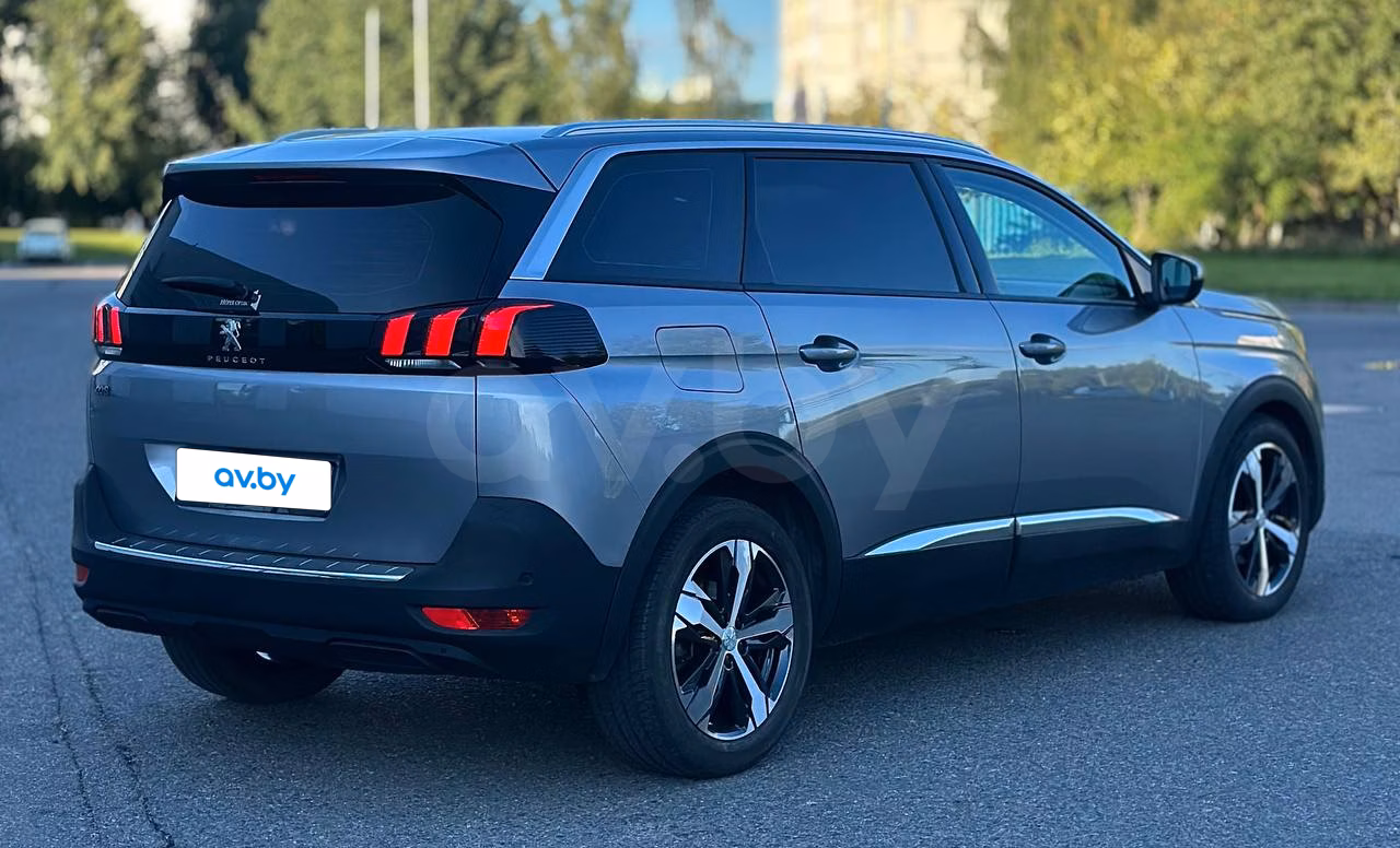 Peugeot 5008 фото 4