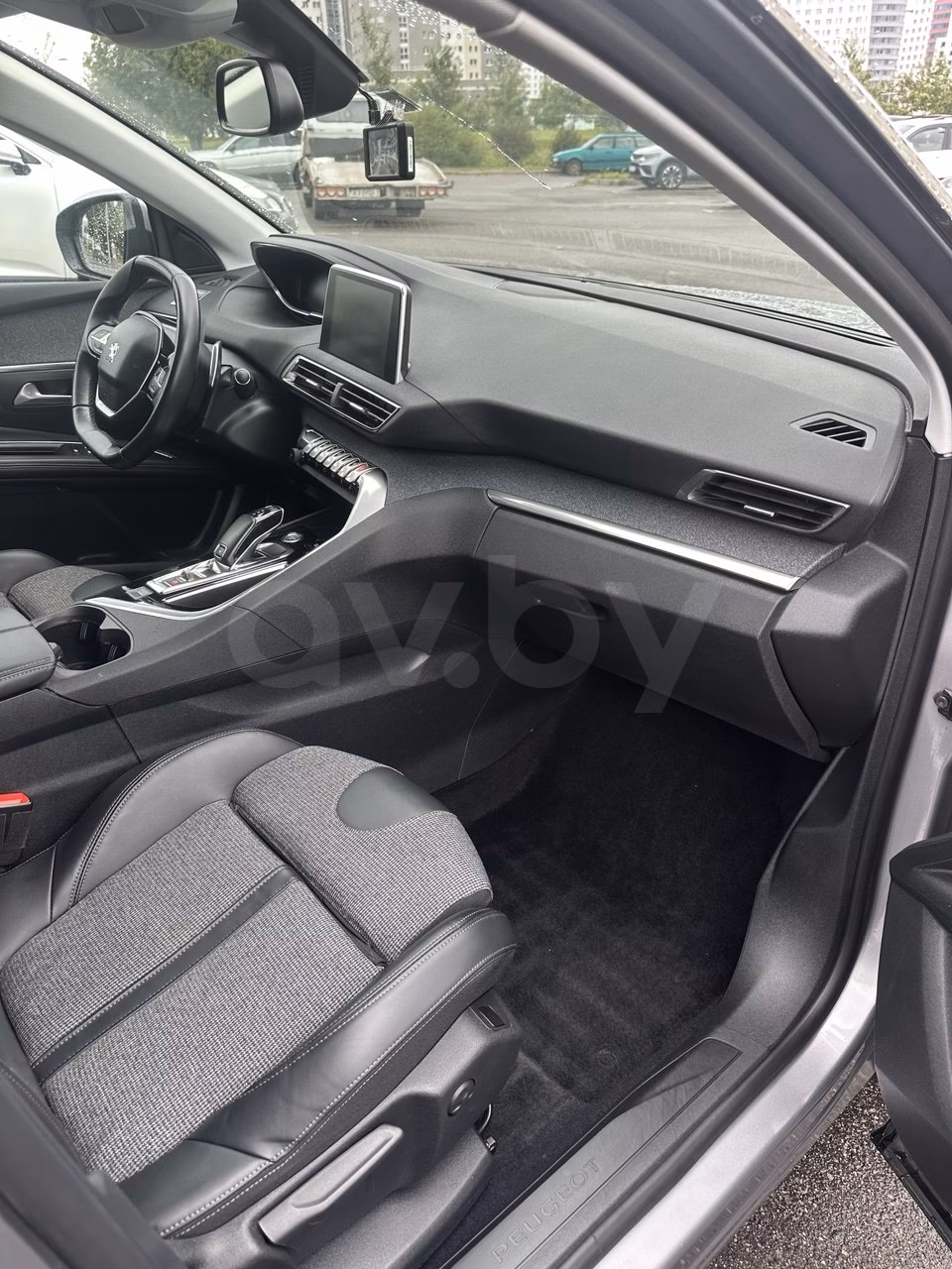 Peugeot 5008 фото 10