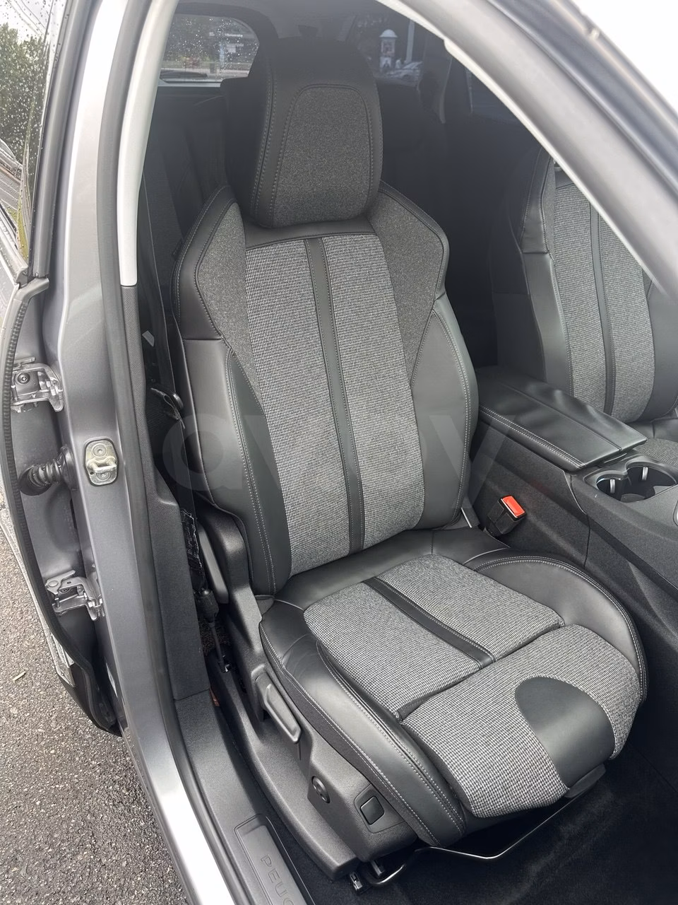 Peugeot 5008 фото 9