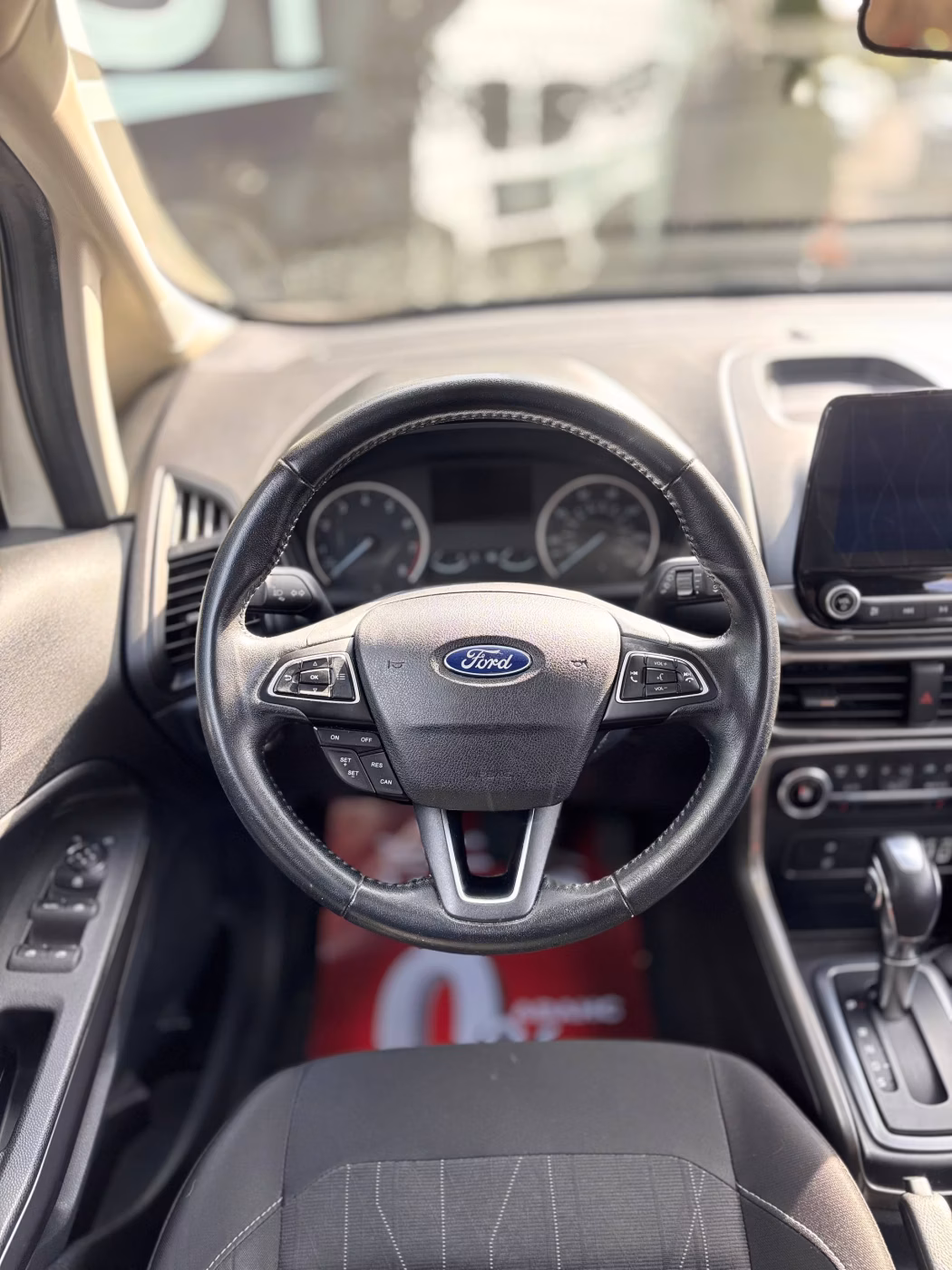 Ford EcoSport фото 14