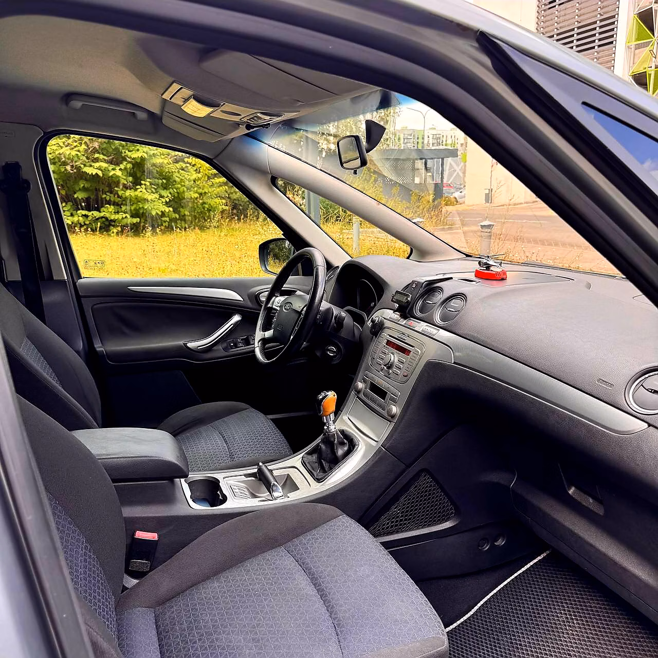 Ford S-MAX фото 11