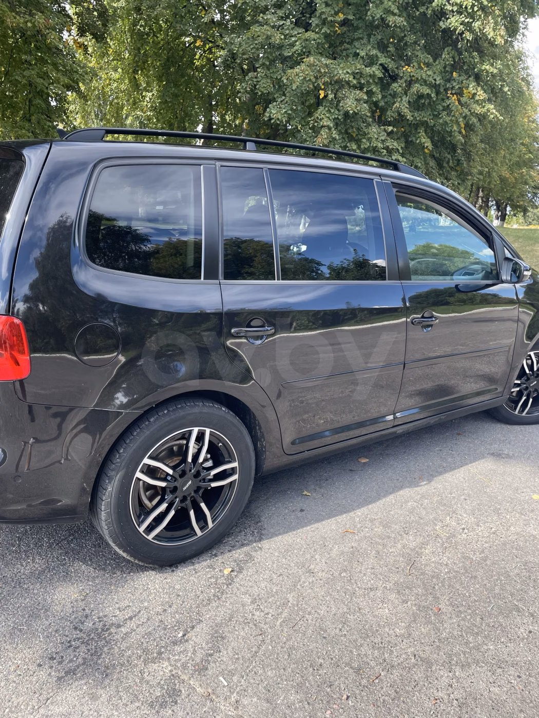 Volkswagen Touran фото 6