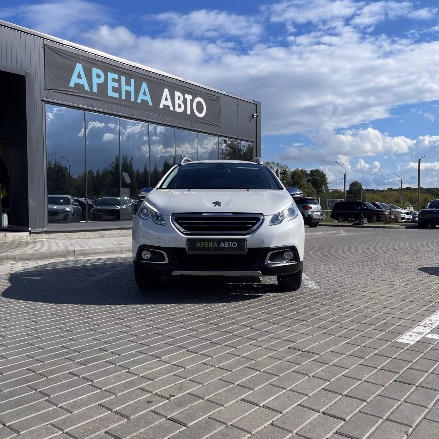 Peugeot 2008 фото 2