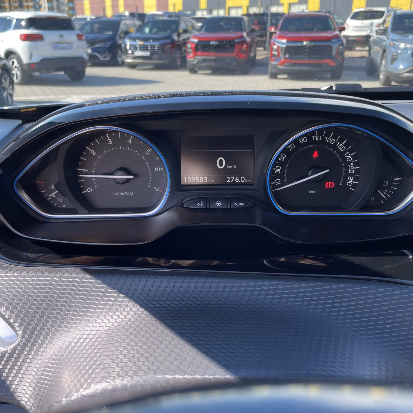 Peugeot 2008 фото 20