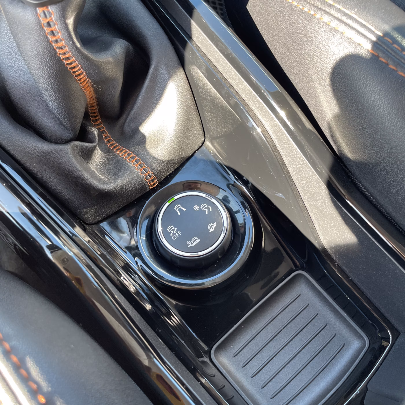 Peugeot 2008 фото 23
