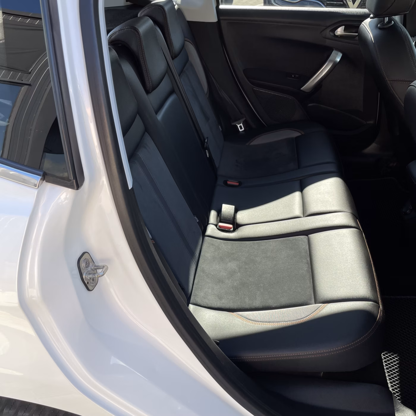 Peugeot 2008 фото 25