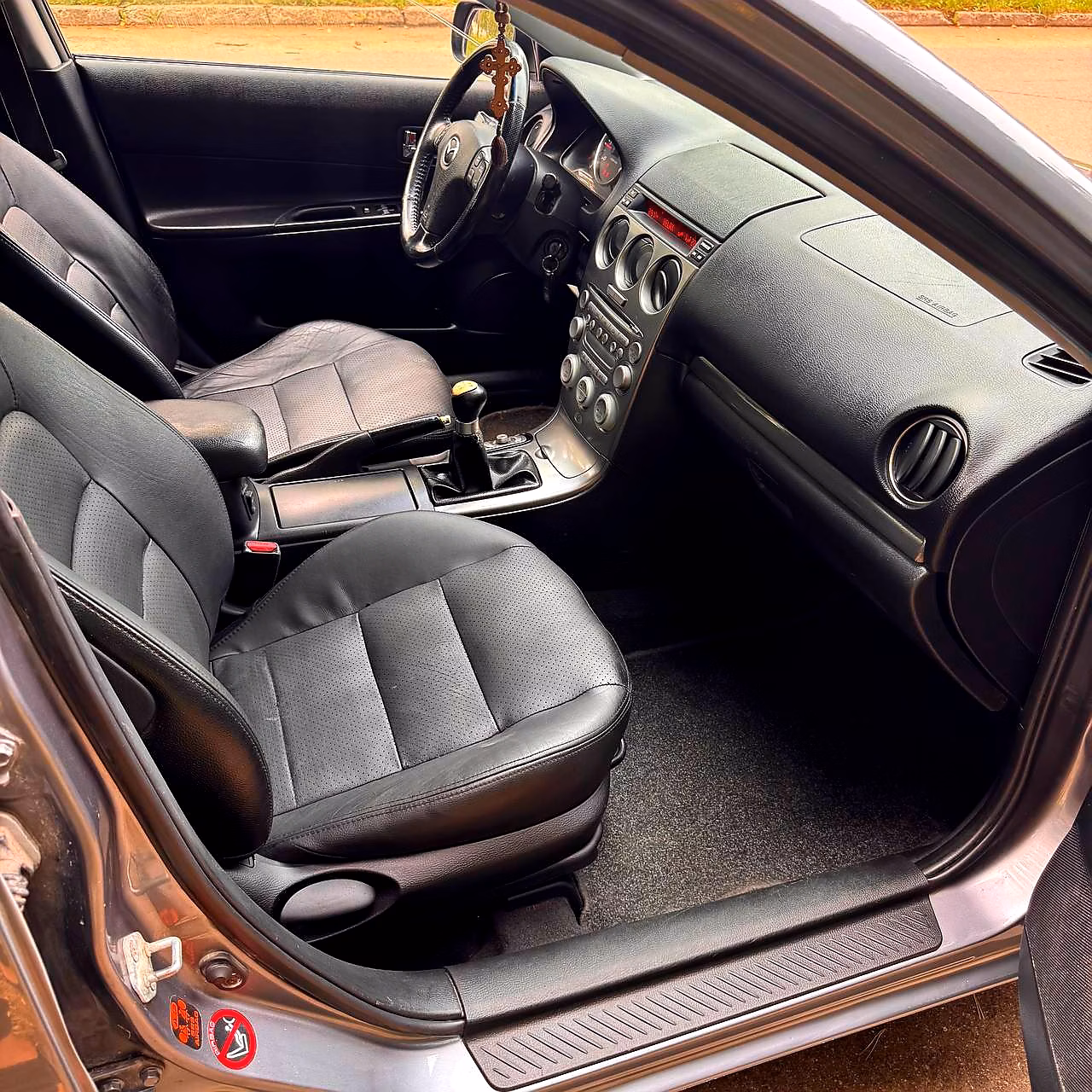 Mazda 6 фото 10