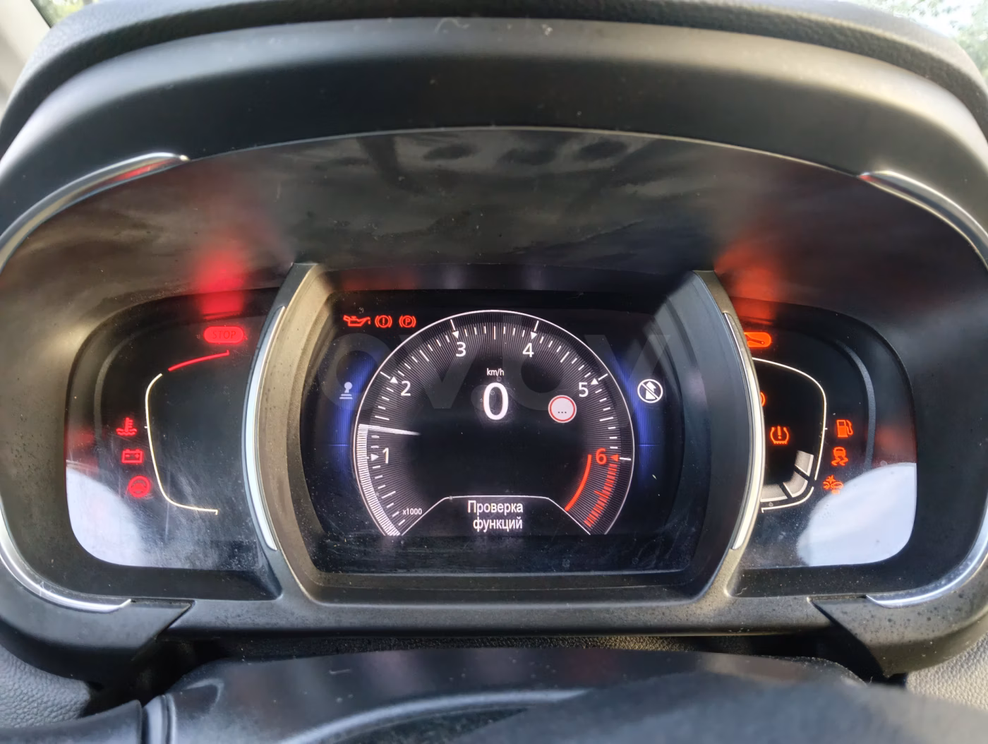 Renault Scenic фото 10