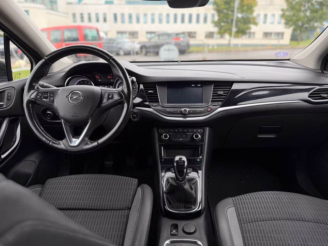 Opel Astra фото 8