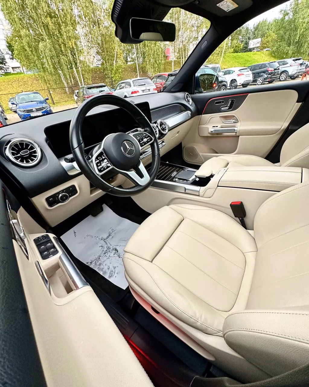 Mercedes-Benz GLB фото 14