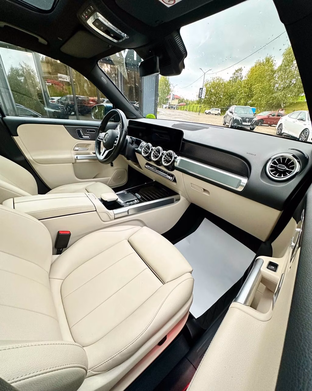 Mercedes-Benz GLB фото 15