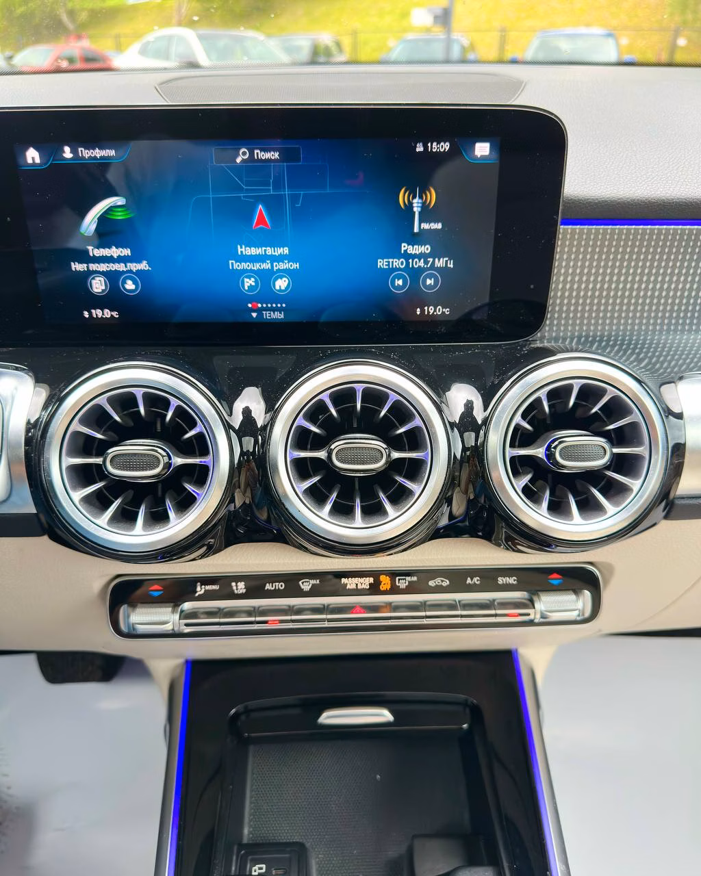 Mercedes-Benz GLB фото 18