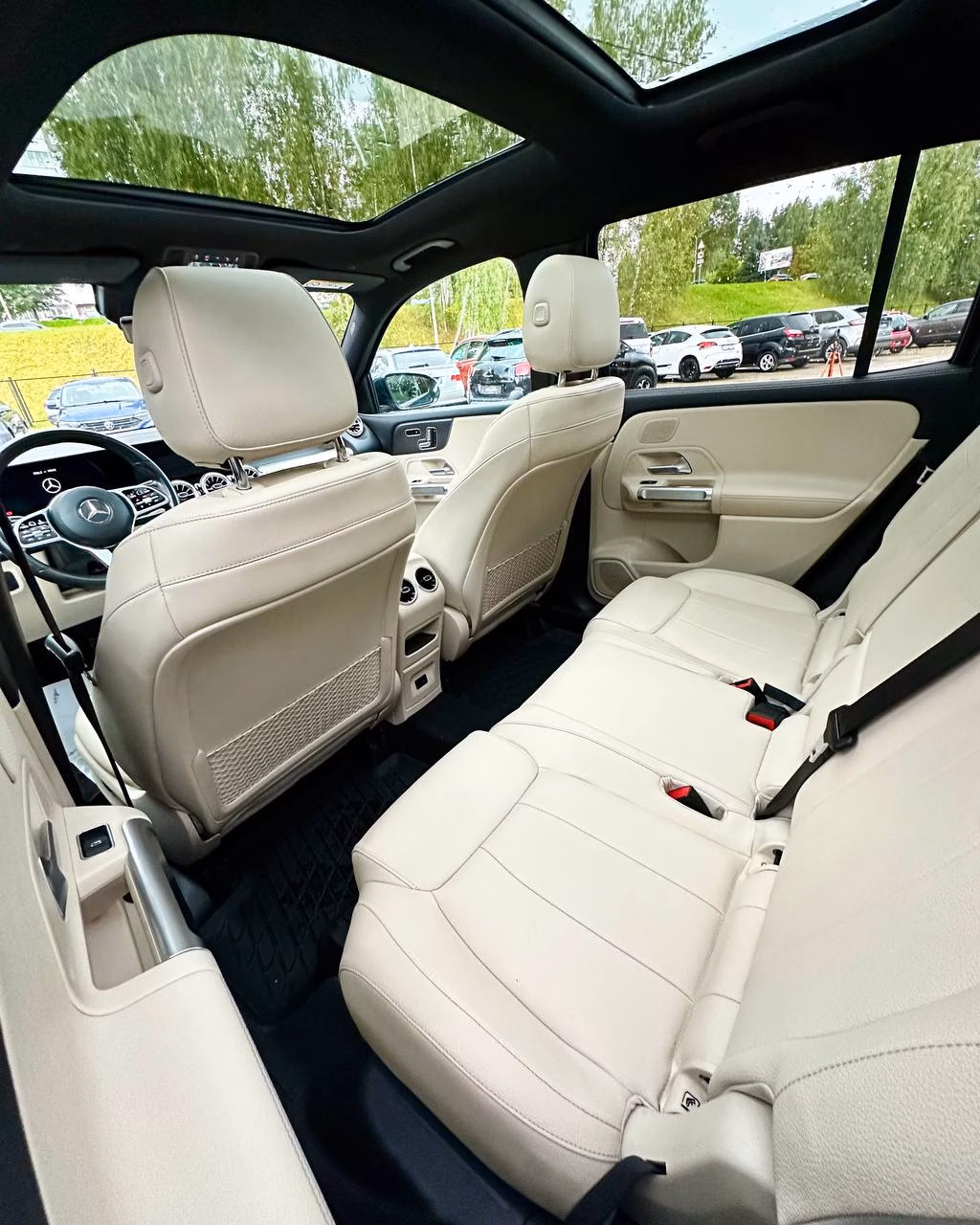 Mercedes-Benz GLB фото 21