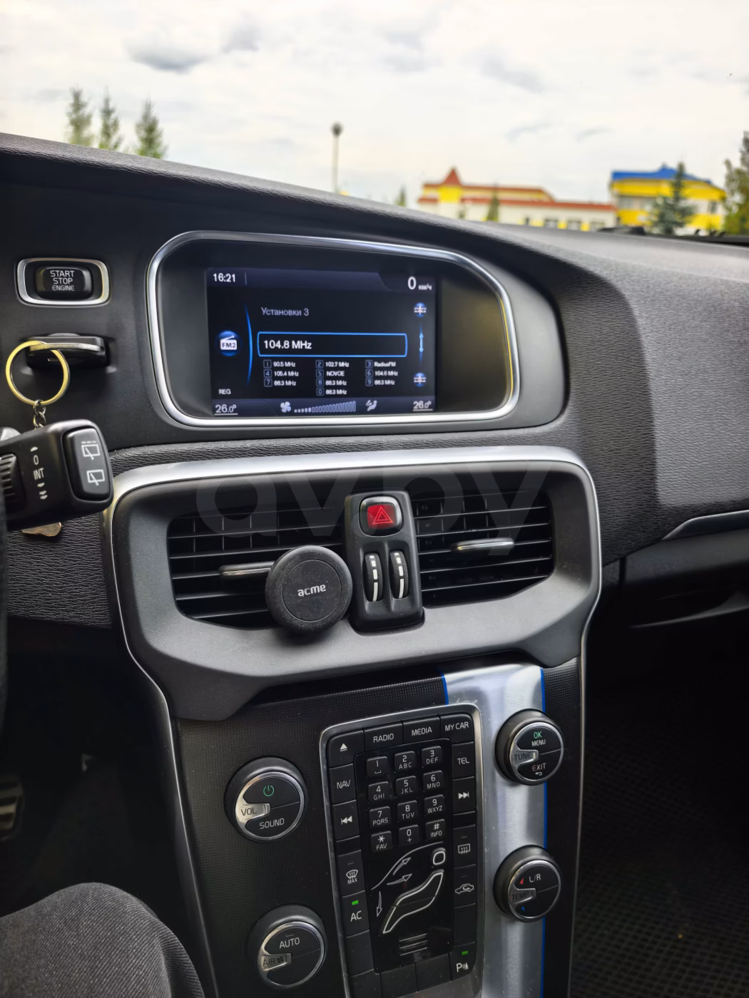 Volvo V40 фото 14